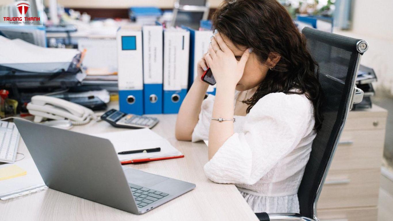 Vì Sao Chủ Doanh Nghiệp Luôn Cảm Thấy Quá Tải Với Công Việc?