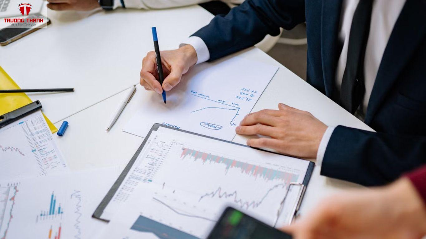 Tư Duy Tài Chính Chủ Doanh Nghiệp Cần Có Là Gì?