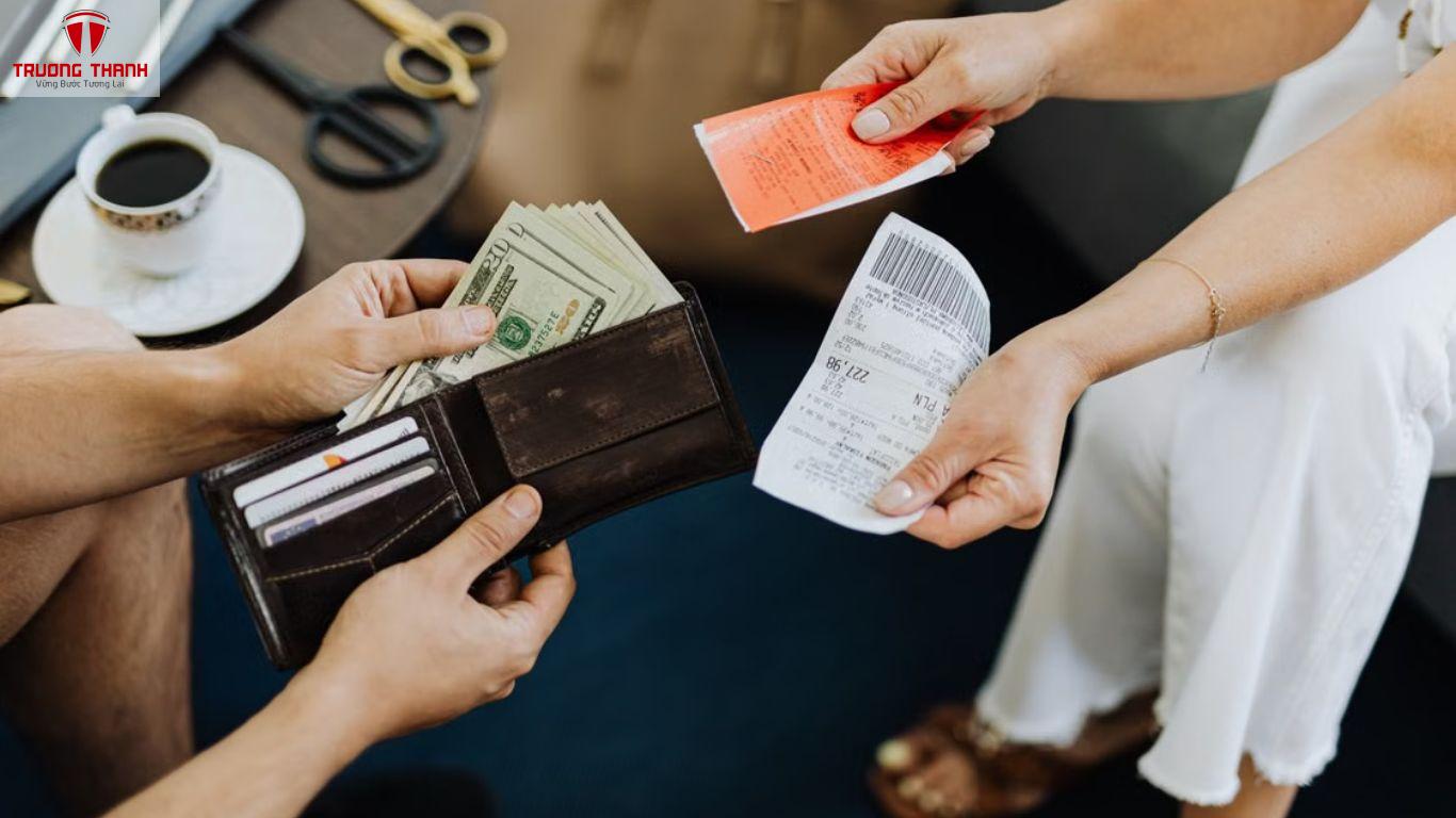 Doanh Nghiệp Nên Kiểm Soát Tiền Mặt Như Thế Nào?