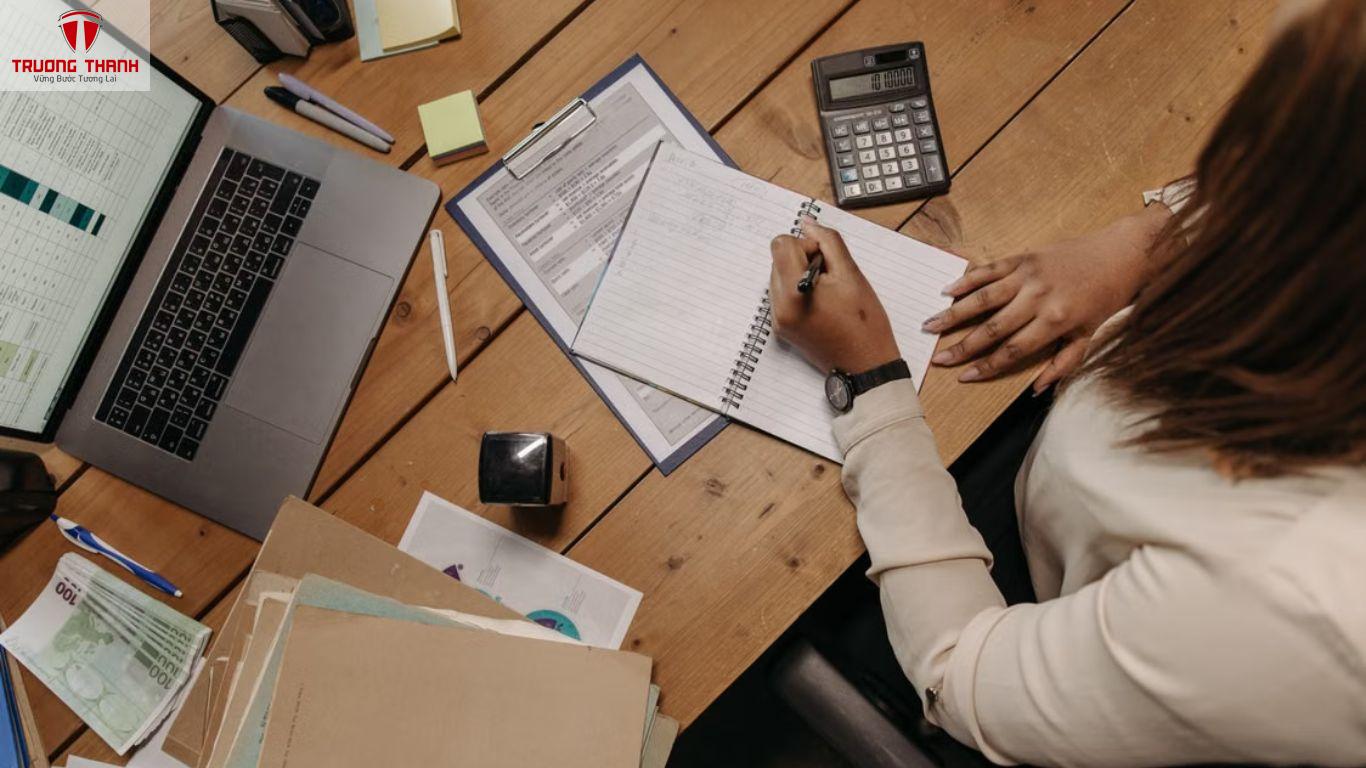 Những Công Việc Chủ Doanh Nghiệp Không Nên Tự Mình Giải Quyết