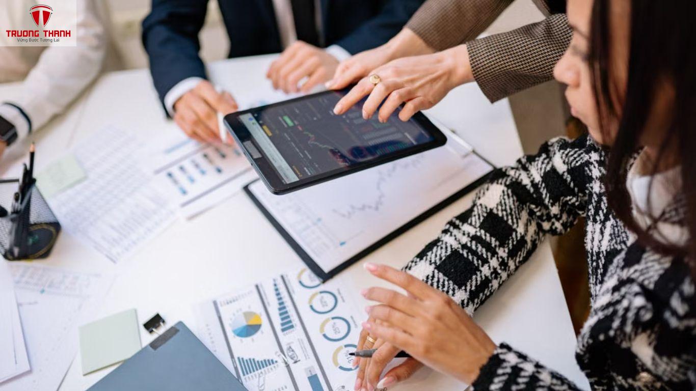 Vì Sao Nhiều Doanh Nghiệp Mua Phần Mềm Nhưng Không Dùng Hiệu Quả?