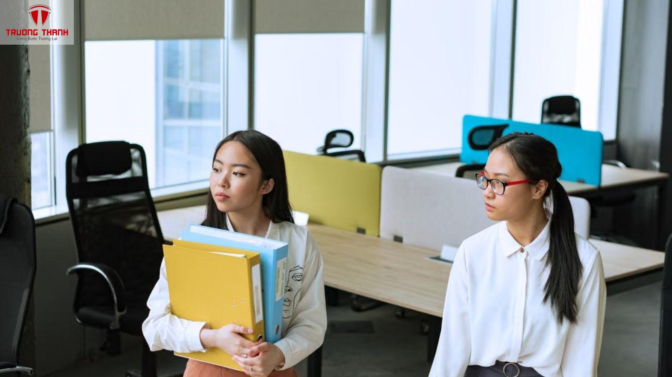 Vì Sao Nhân Viên Mới Nghỉ Việc Sớm Và Cách Khắc Phục?