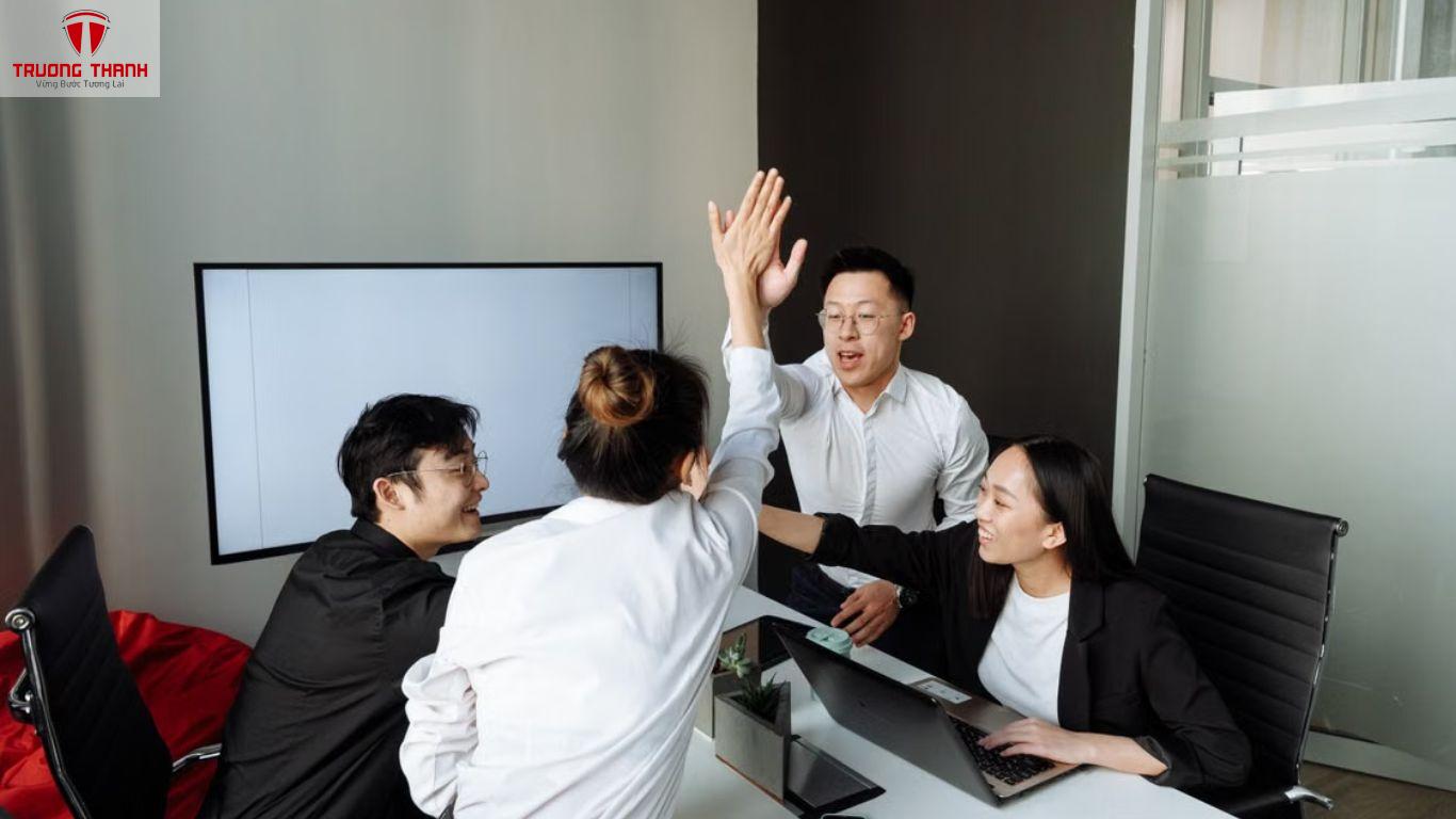 Làm Thế Nào Để Các Phòng Ban Phối Hợp Hiệu Quả Hơn?