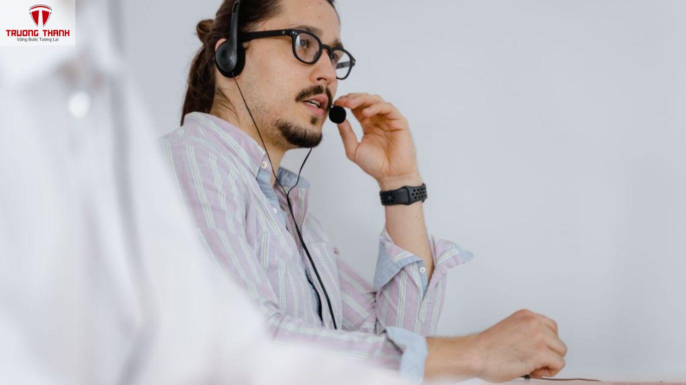 Doanh Nghiệp Nên Lắng Nghe Phản Hồi Khách Hàng Thế Nào Cho Hiệu Quả?
