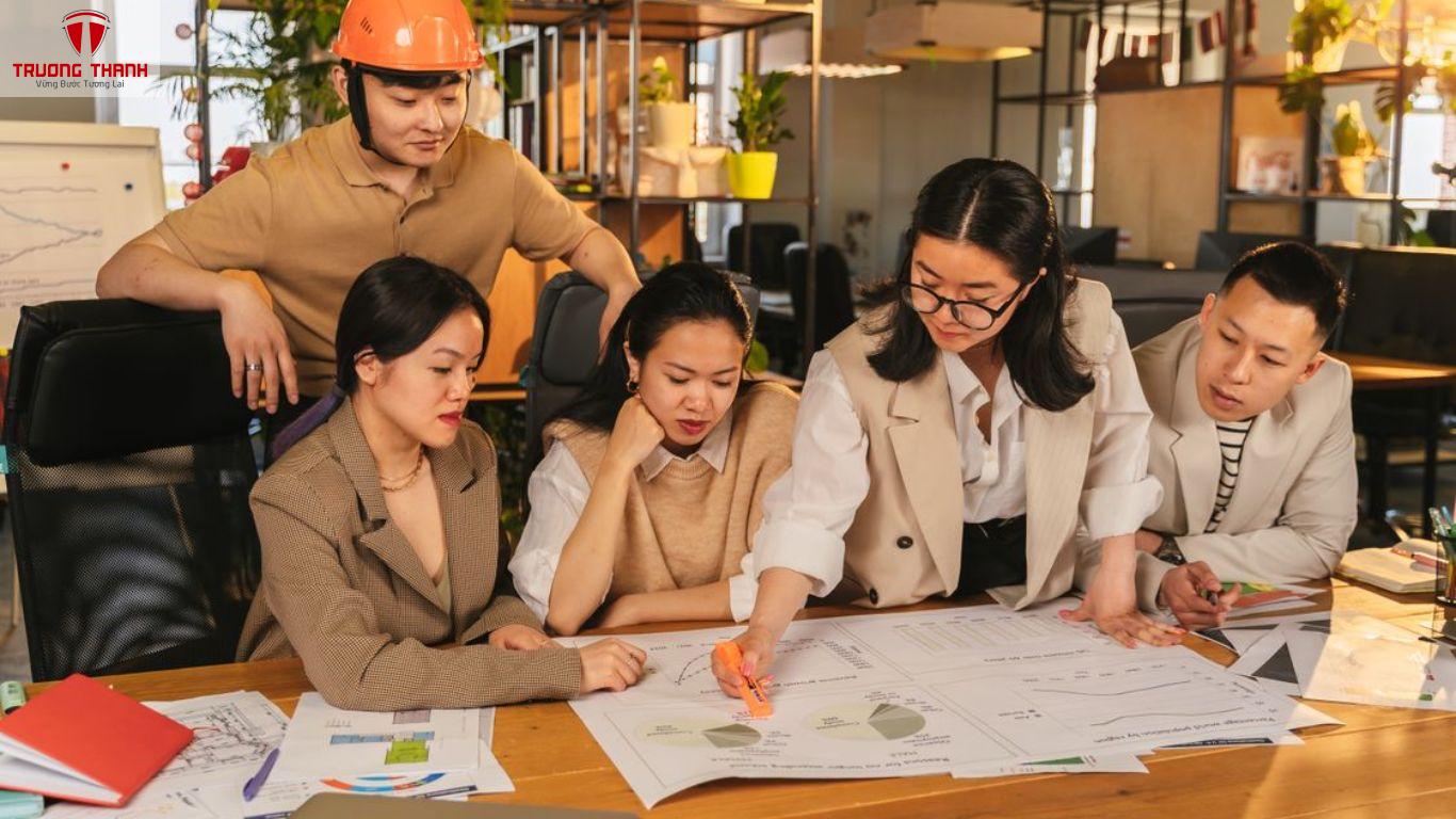 Văn Hóa Doanh Nghiệp Là Gì Và Vì Sao Quyết Định Sự Bền Vững?